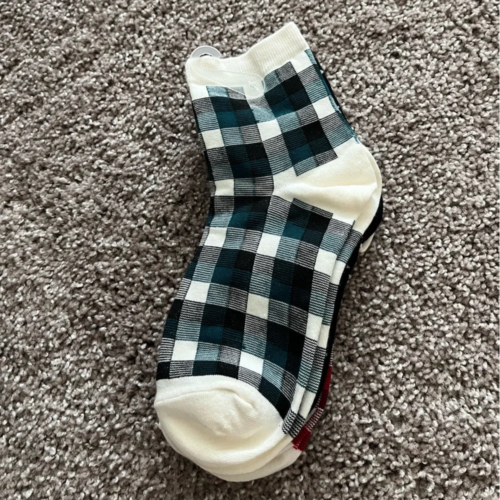 NWT Old Navy Women's Ankle Socks Plaid Set of 3